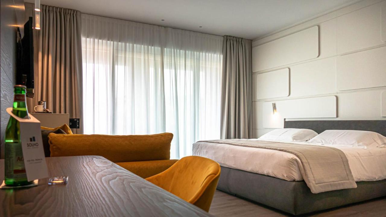 Solho Hotel Bardolino Esterno foto