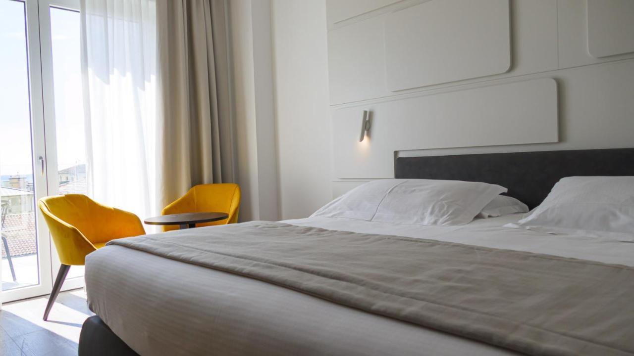 Solho Hotel Bardolino Esterno foto