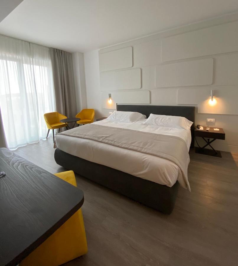 Solho Hotel Bardolino Esterno foto
